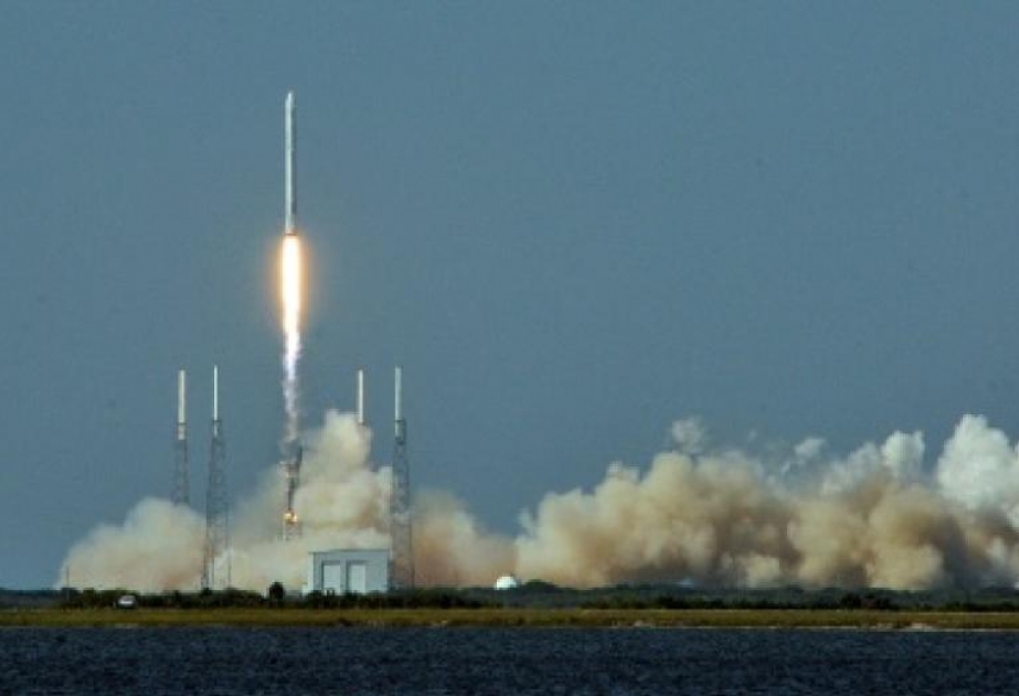 SpaceX gelingt erneut Rückkehr von Trägerrakete zur Erde