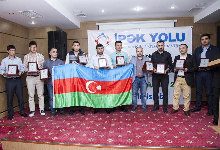 Ulu öndər Heydər Əliyevin xatirəsinə həsr olunan mini-futbol turnirinin qalibləri mükafatlandırılıb