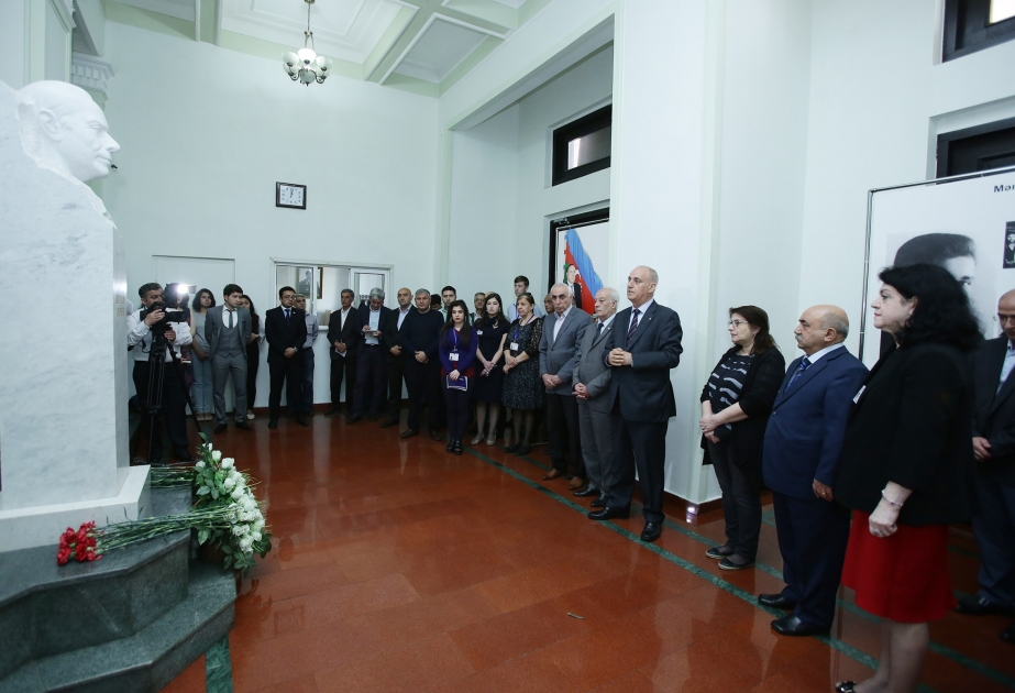 В АЗЕРТАДЖ открылась фотовыставка, отражающая содержательную жизнь и деятельность великого лидера Гейдара Алиева ВИДЕО