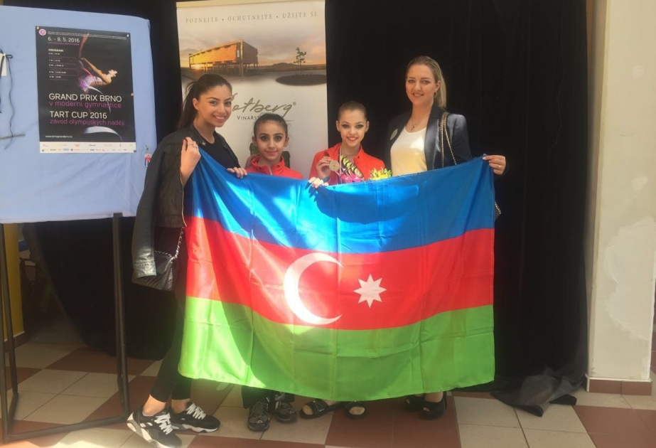 Bədii gimnastlarımız Fransa və Çexiyada beynəlxalq turnirlərdə uğurla çıxış ediblər