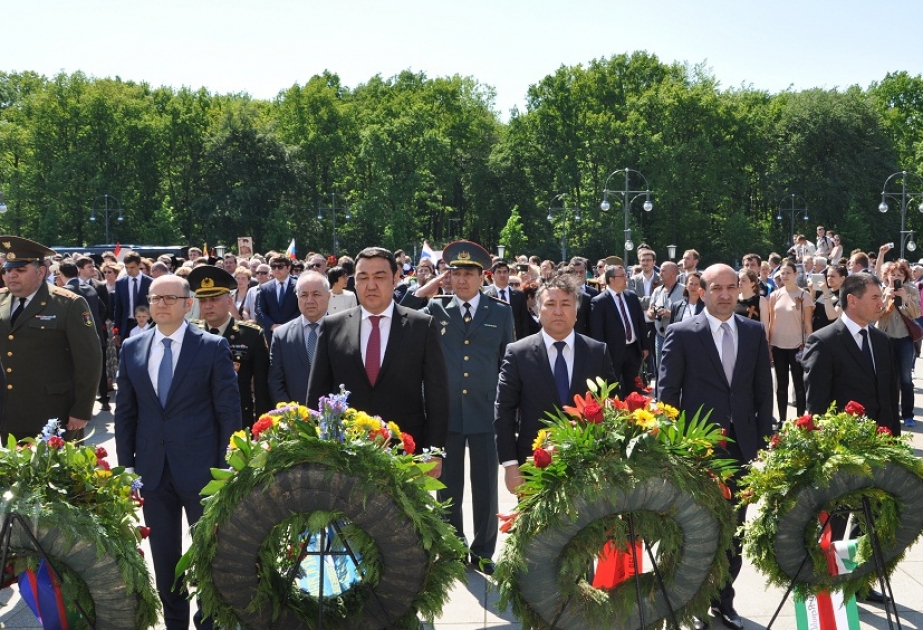 Azərbaycanın Almaniyadakı səfiri bayram tədbirlərində iştirak edib
