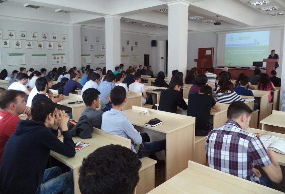“Təmiz Şəhər” ASC tələbələr üçün təkrar xammala dair mühazirə təşkil edib