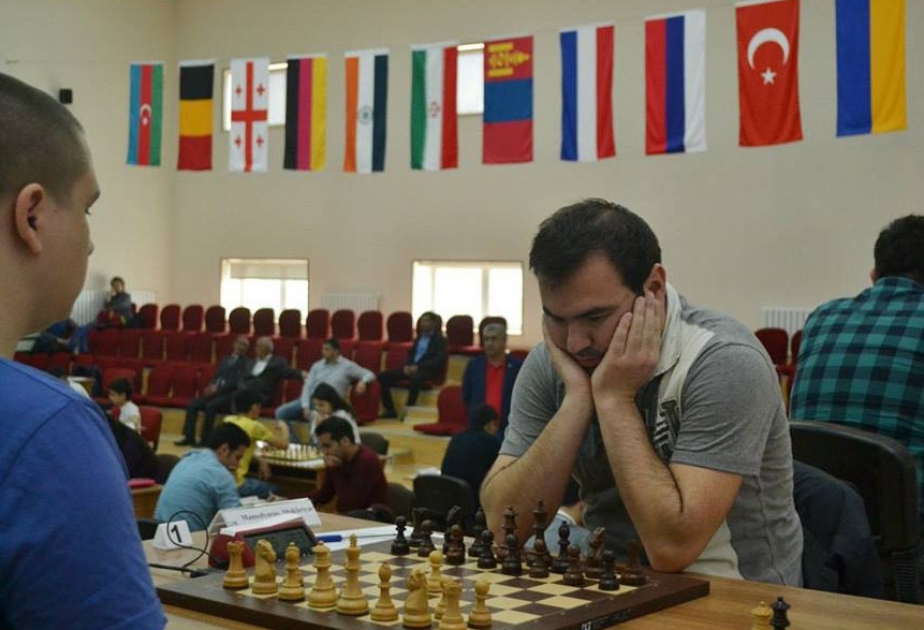 Азербайджанский гроссмейстер лидирует после четырех туров «Nakhchivan Open - 2016»