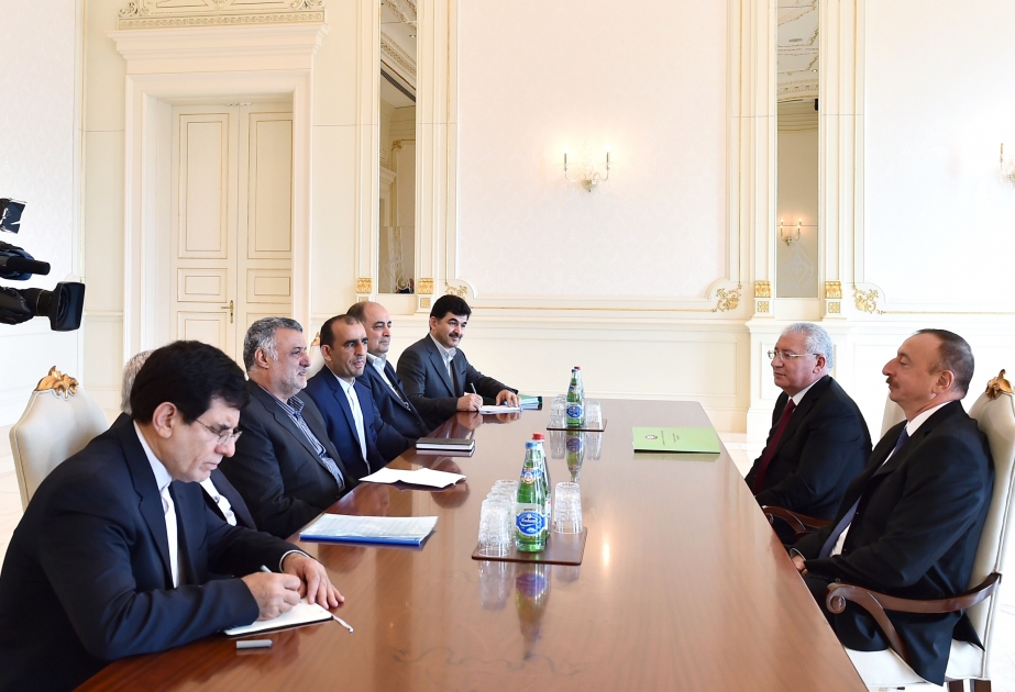 Präsident Ilham Aliyev empfängt iranische Delegation VIDEO