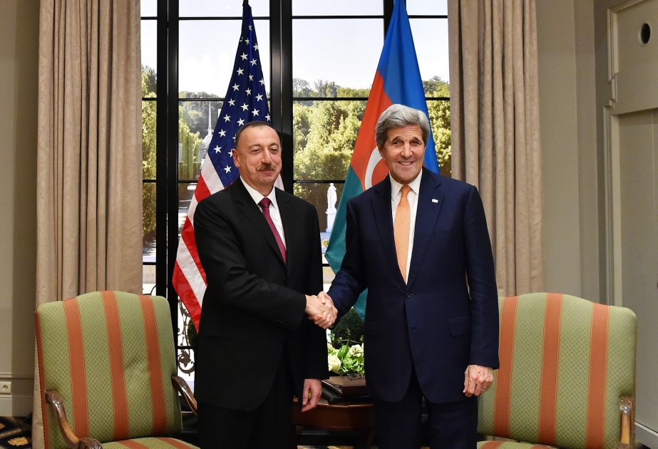 Vienne: entretien du président Ilham Aliyev avec le secrétaire d'Etat américain John Kerry VIDEO