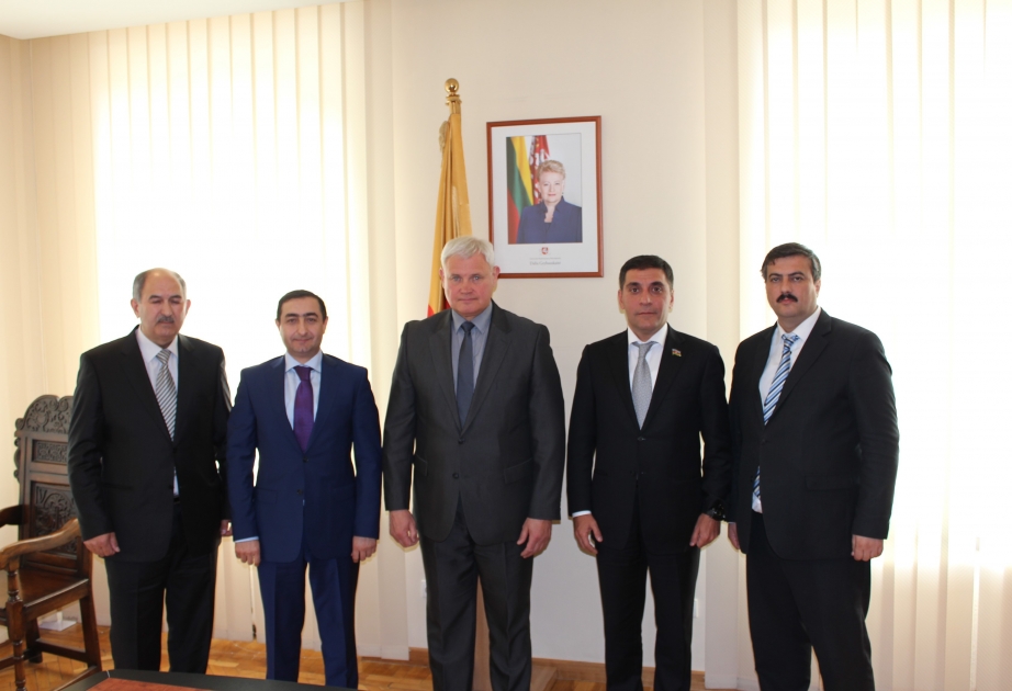 Azərbaycanın və Litvanın regionları arasında əlaqələrin genişləndirilməsi məsələsi müzakirə olunub