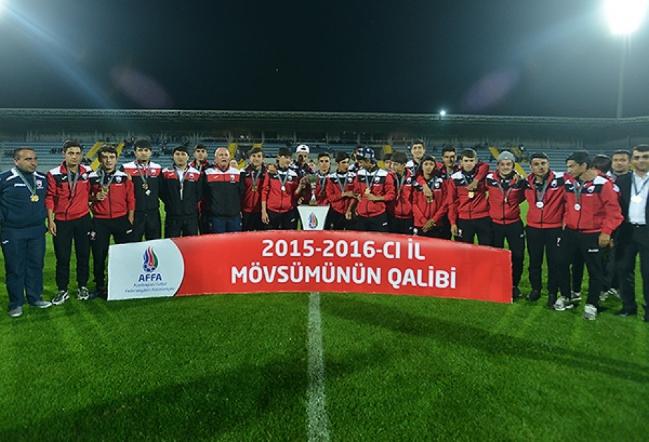 “Bakcell U-17” və U-16 liqalarının qalibləri mükafatlandırılıb