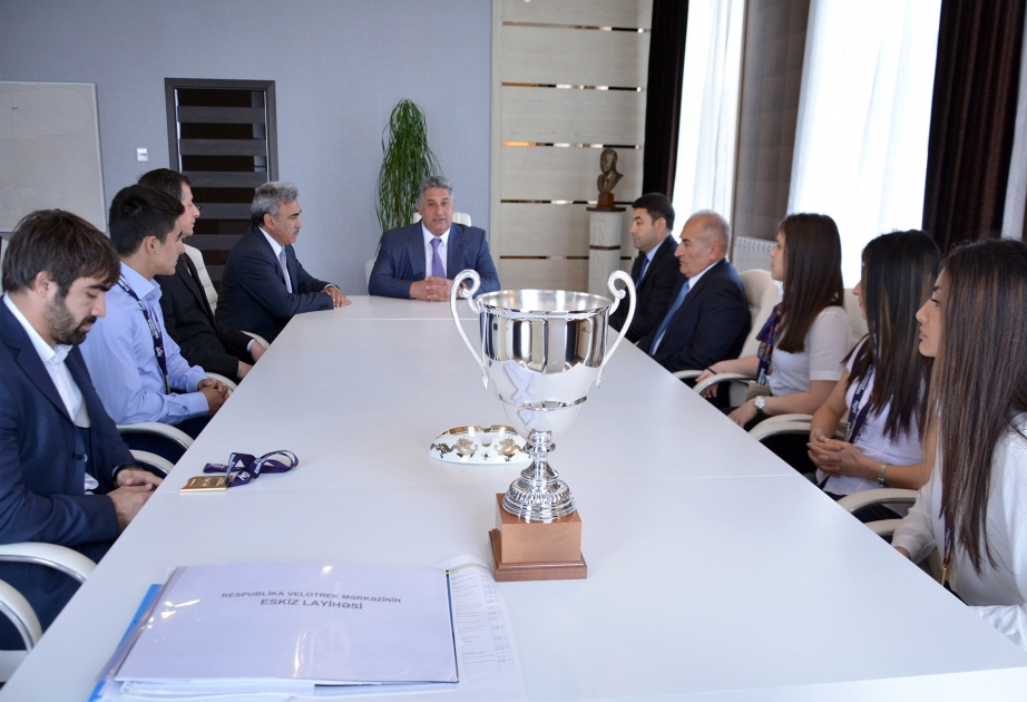 Gənclər və idman naziri Avropa çempionatında uğurla çıxış etmiş karateçilərimizlə görüşüb