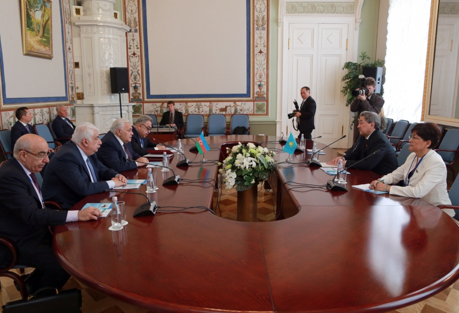 Встреча председателей парламентов Азербайджана и Казахстана в Санкт-Петербурге
