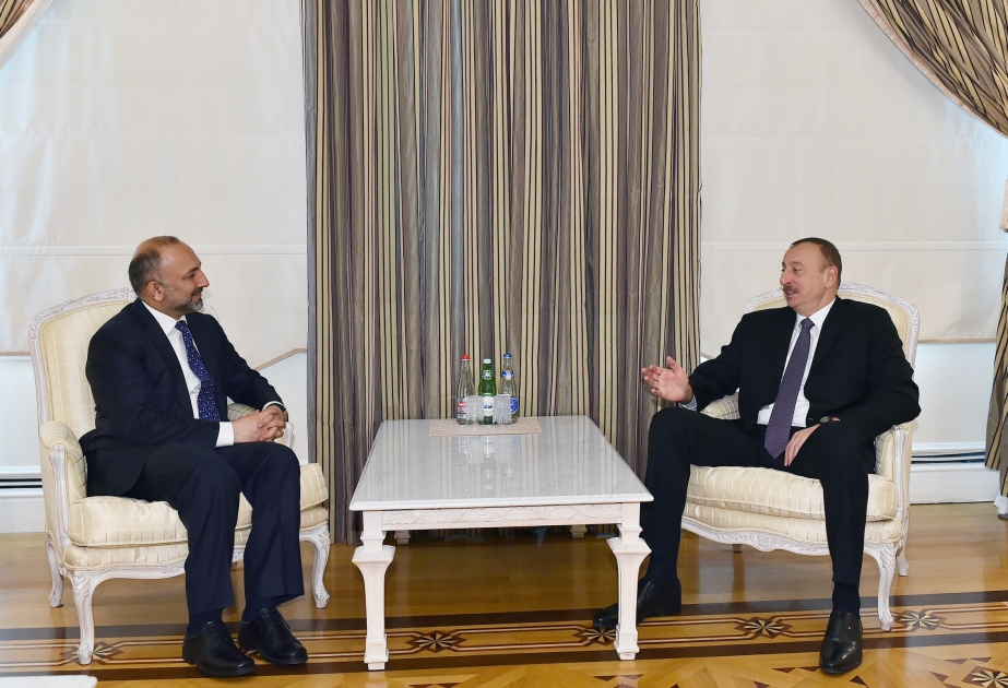 Le président Ilham Aliyev a rencontré Mohammad Hanif Atmar, conseiller à la sécurité nationale de l’Afghanistan VIDEO