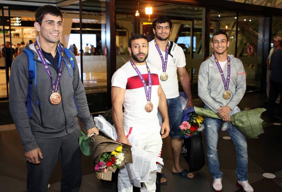 “World Masters” turnirində uğurla çıxış etmiş cüdoçularımız Vətənə dönüblər