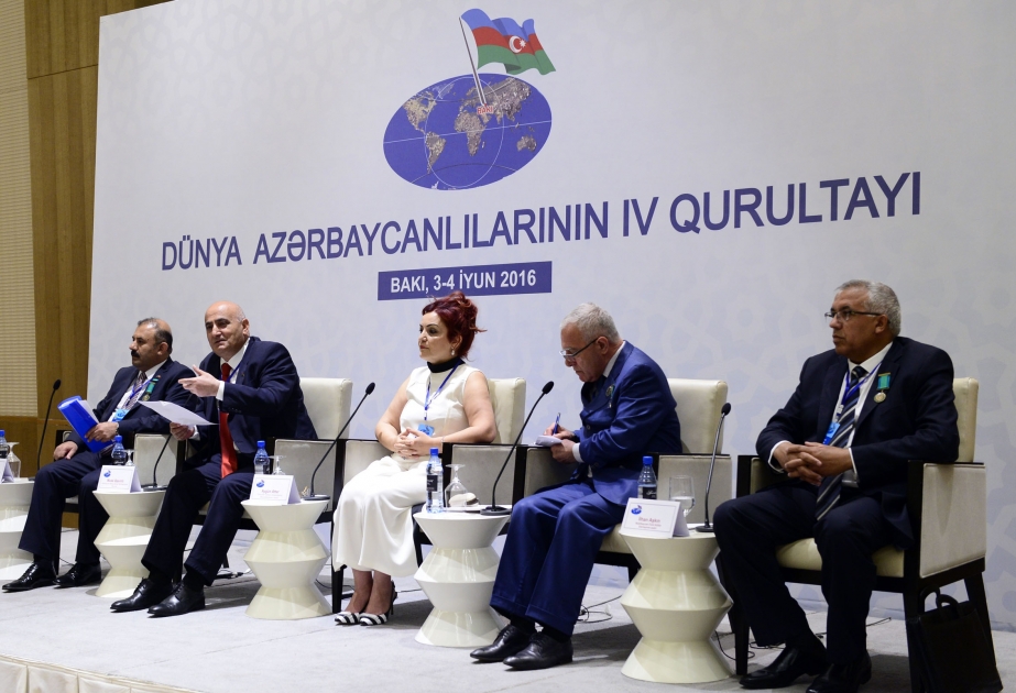 Dünya Azərbaycanlılarının IV Qurultayında “Cəmiyyətə inteqrasiya və siyasi həyatda iştirak” mövzusu müzakirə olunub [YENİLƏNİB] VİDEO