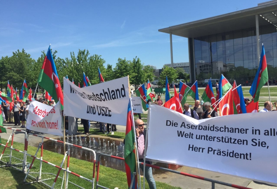Berlində Azərbaycan diaspor təşkilatlarının birgə aksiyası keçirilib