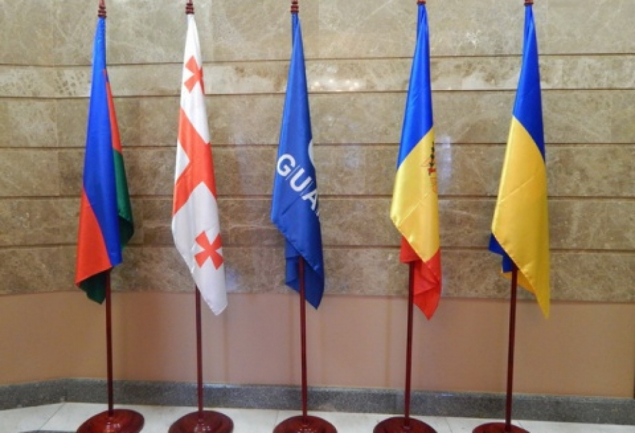L’ambassadeur du Kazakhstan en Ukraine reçoit le secrétaire général du GUAM