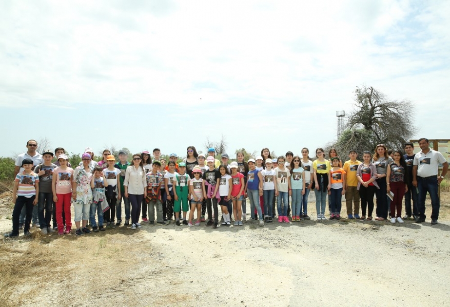 Ekoloji tədris proqramı çərçivəsində məktəblilər Şirvan Milli Parkı ilə tanış olublar
