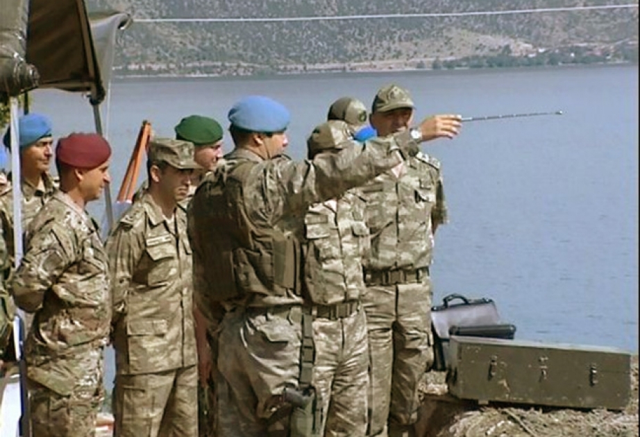 Aserbaidschanische Armeeangehörigen nehmen an Übungen in Isparta teil