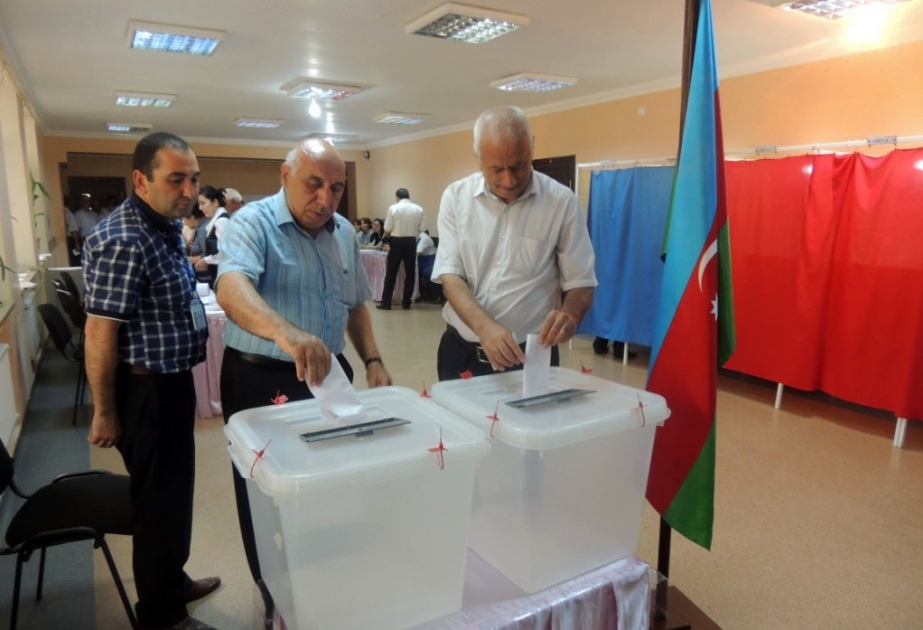 До 12 часов дня в Агдашском избирательном округе проголосовали 10 тысяч 369 избирателей ВИДЕО