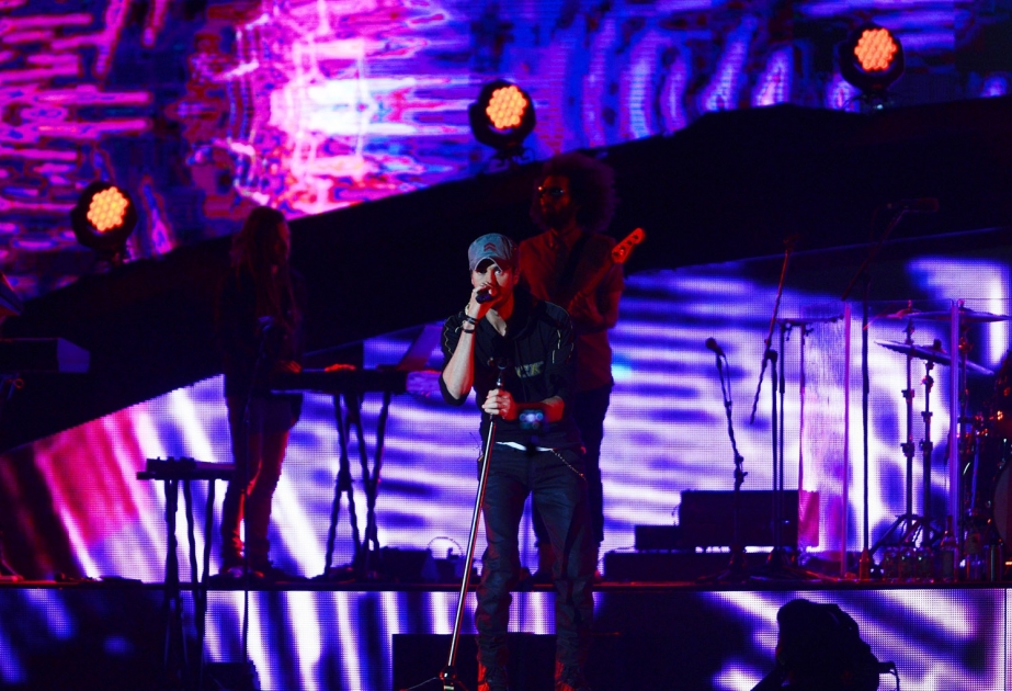 Enrique Iglesias performs in Baku