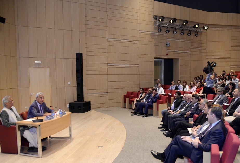 Nobel Peace Prize Laureate delivers lecture at ADA University