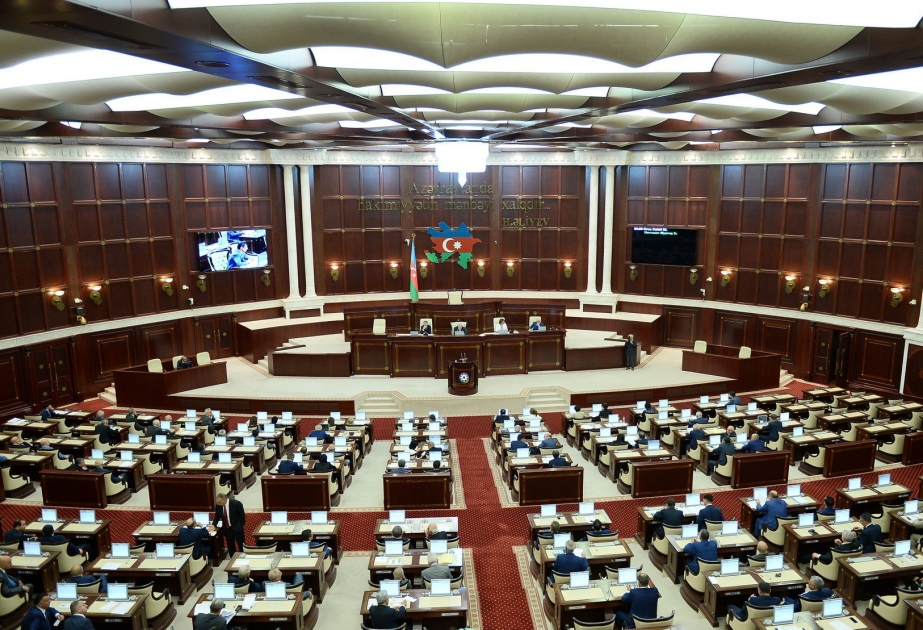 Milli Məclisin sonuncu növbədənkənar iclası keçirilib