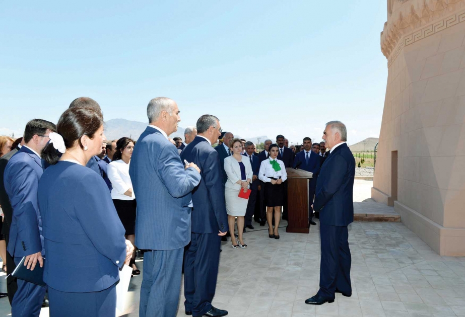 Gülüstan türbəsi bərpa olunub