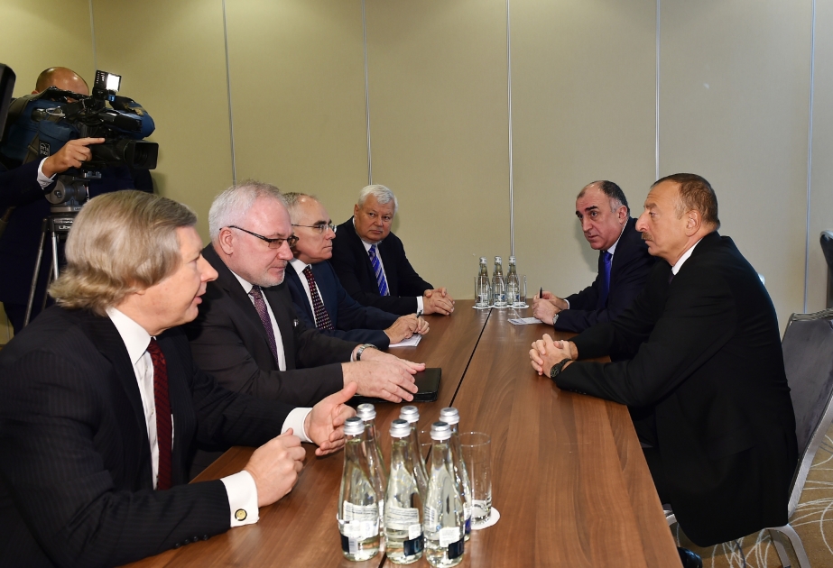 Azərbaycan Prezidenti İlham Əliyev Varşavada ATƏT-in Minsk qrupunun həmsədrləri ilə görüşüb VİDEO