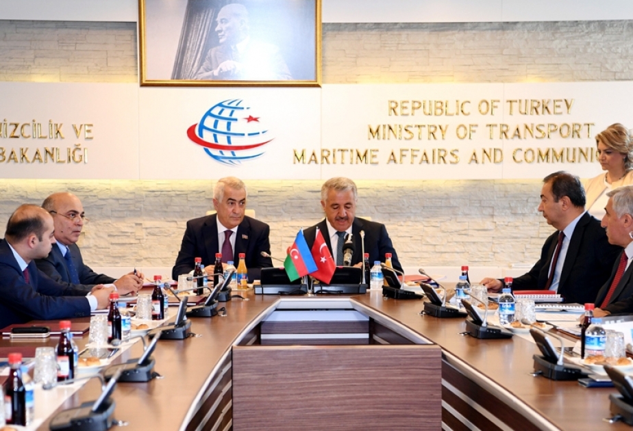 Azerbaijan, Turkey discuss implementation of Baku-Tbilisi-Kars railway project