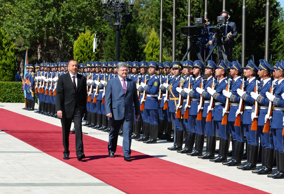 Official welcoming ceremony was held for Ukrainian President Petro Poroshenko VIDEO