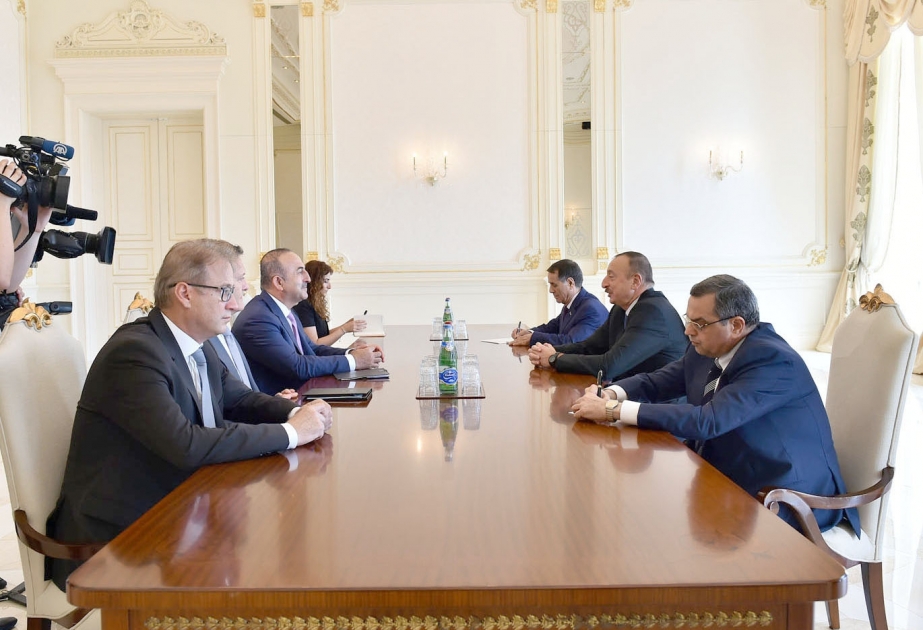 President Ilham Aliyev received delegation led by Turkish Foreign Minister VIDEO