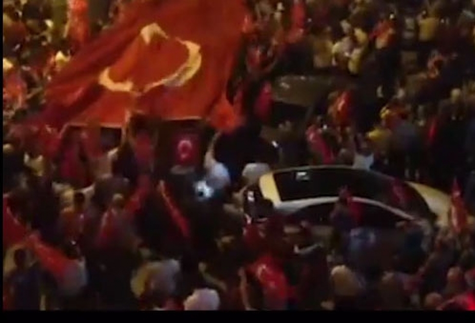 Turks take out to streets to protest against coup attempt