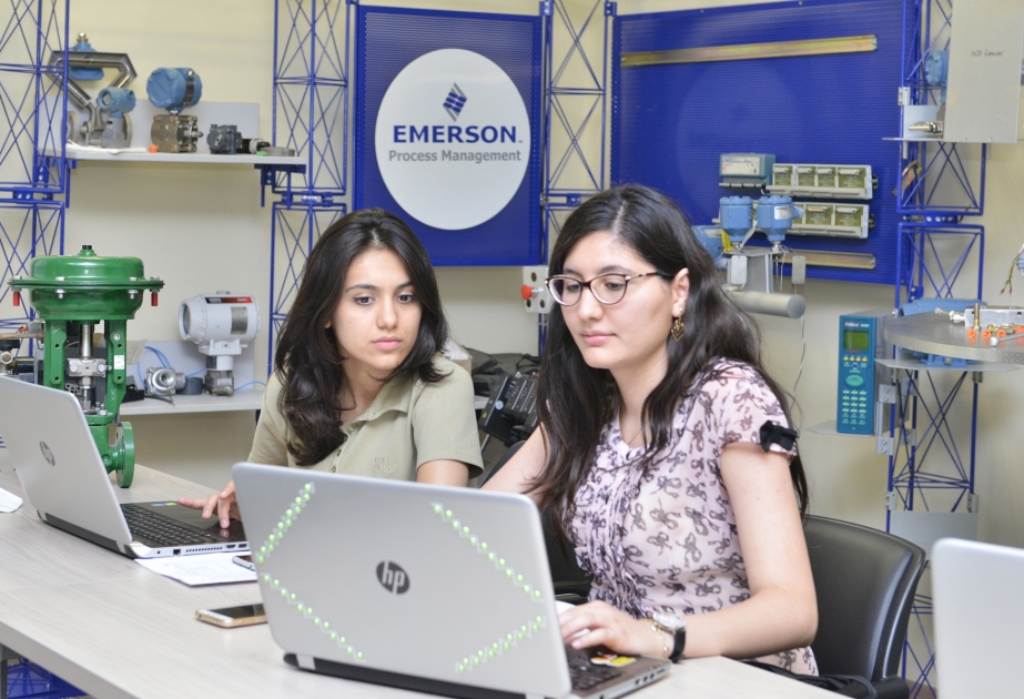 BHOS students take internship at Emerson