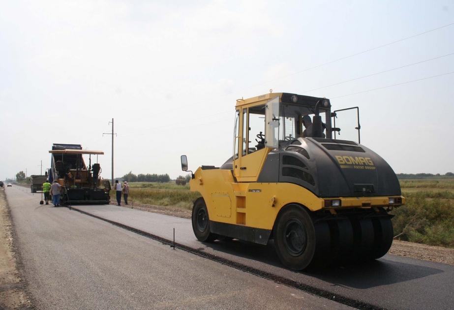President Ilham Aliyev allocates AZN3.8m for reconstruction of internal roads in Pirallahi