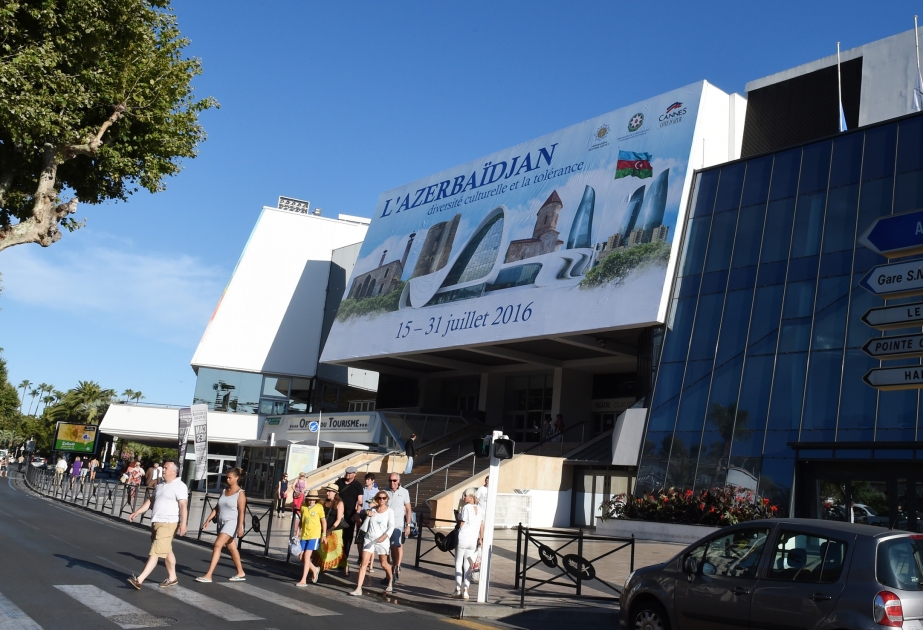 Heydar Aliyev Stiftung organisiert Ausstellungen zur Förderung Aserbaidschans in Cannes