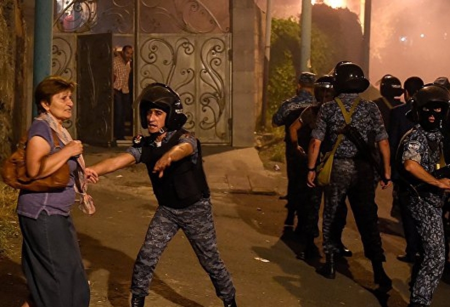 Erevan : 165 manifestants arrêtés dans les émeutes