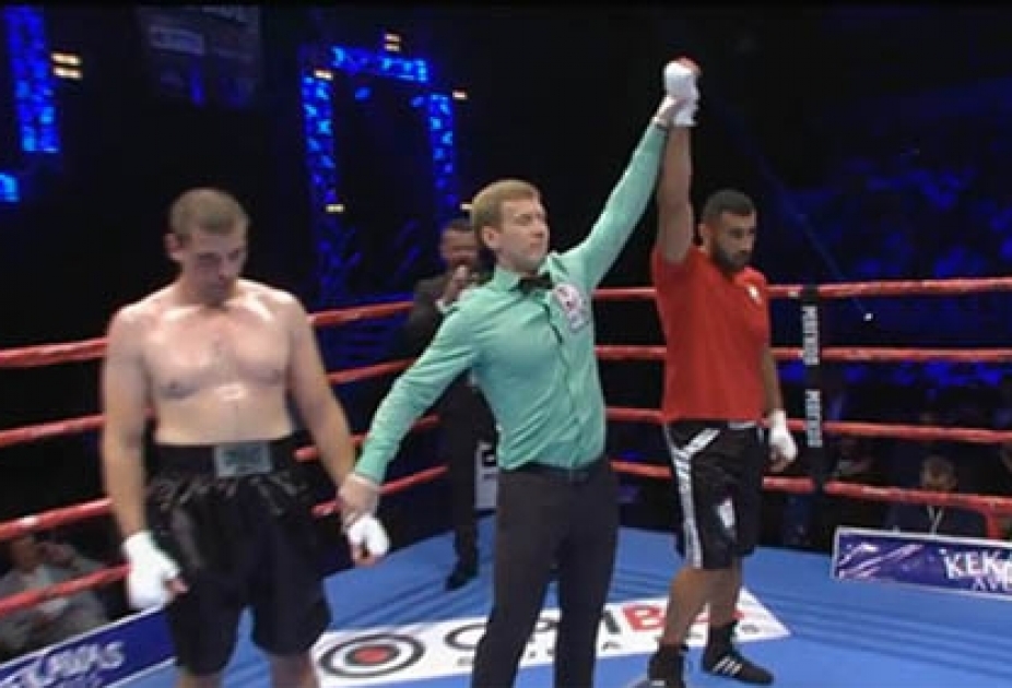Azerbaijani boxer wins debut professional fight