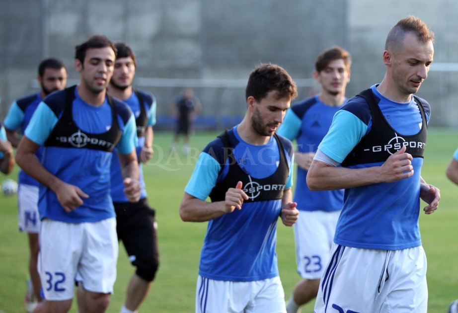 “Qarabağ” klubu “Viktoriya” ilə matçın hazırlığını tamamlayıb