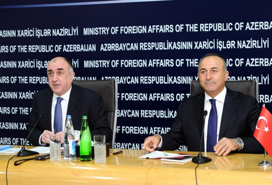 Azerbaijani and Turkish FMs discuss bilateral relations