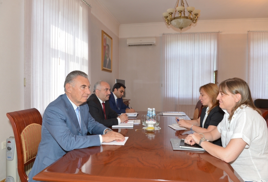 Head of ICRC Delegation hails Azerbaijan`s attention to problems of refugees and IDPs