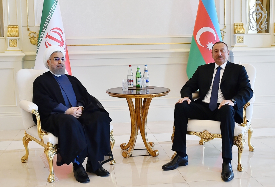 Azerbaijani President Ilham Aliyev and Iranian President Hassan Rouhani held one-on-one meeting VIDEO