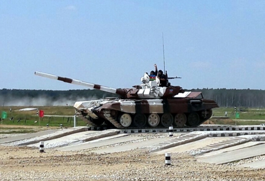 Aserbaidschanische Panzersoldaten ziehen ins Halbfinale der Wettbewerbe "Panzer-Biathlon" ein