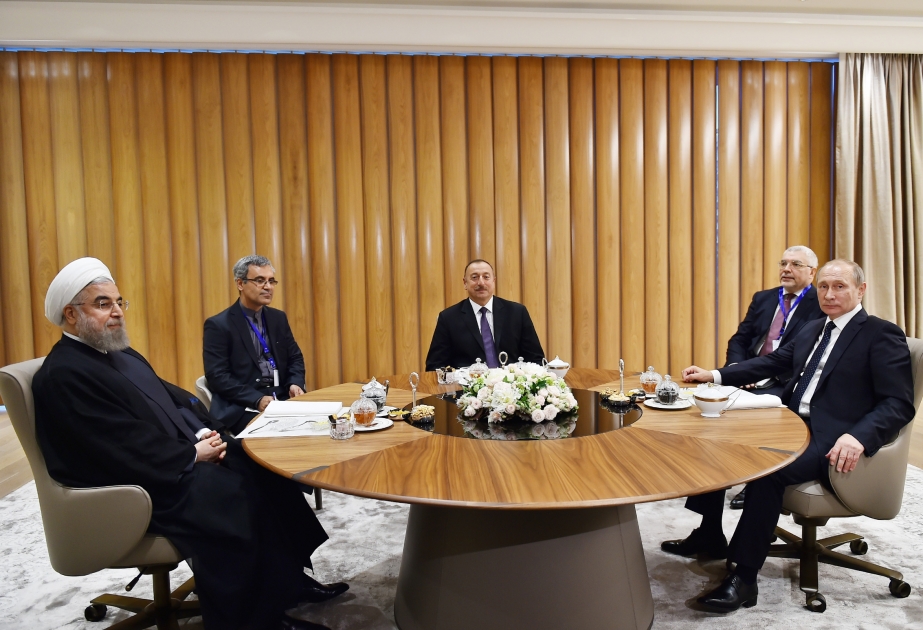 Trilaterales Treffen der Präsidenten von Aserbaidschan, dem Iran und Russland VIDEO