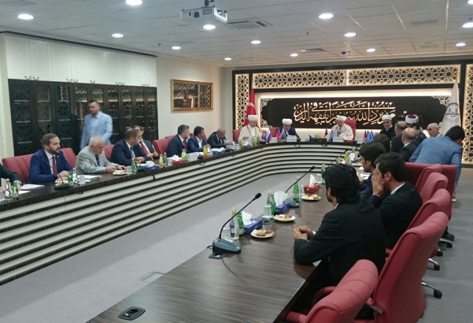 Azərbaycan nümayəndə heyəti Ankarada keçirilən İslam konfransında təmsil olunur