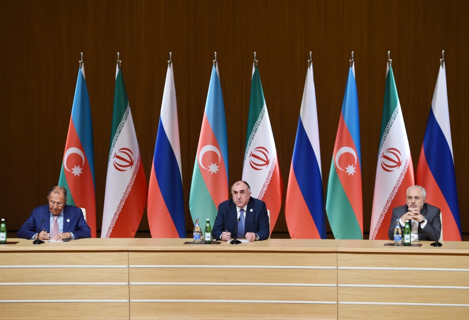 Pressekonferenz der Außenminister von Aserbaidschan, Russland und dem Iran VIDEO