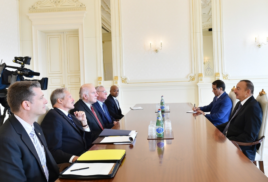 Le président Ilham Aliyev a reçu le congressiste Steve Chabot VIDEO