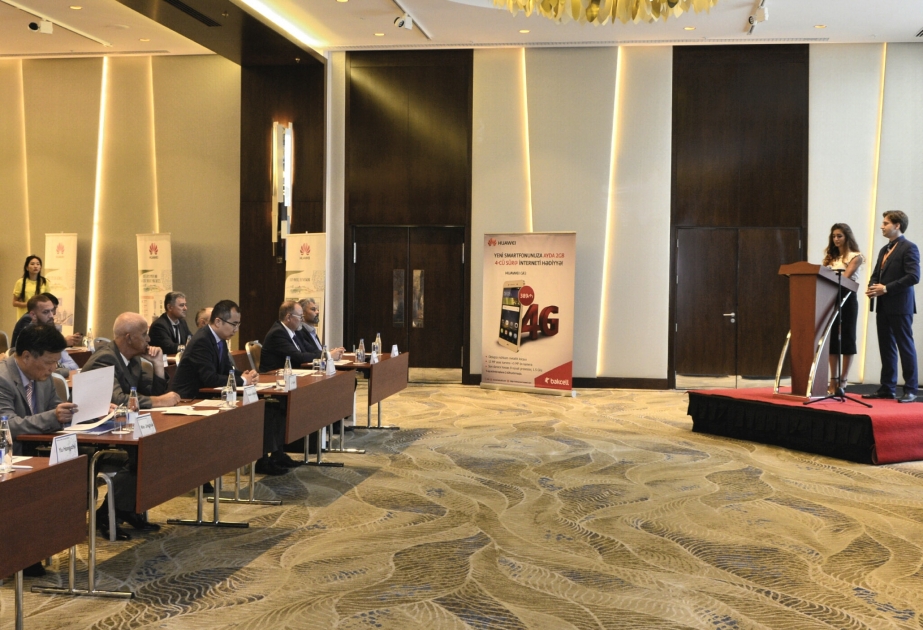 Bakıda “HUAWEI” şirkətinin ən son texnologiyalarının nümayiş etdirildiyi sərgi açılıb [YENİLƏNİB] VİDEO