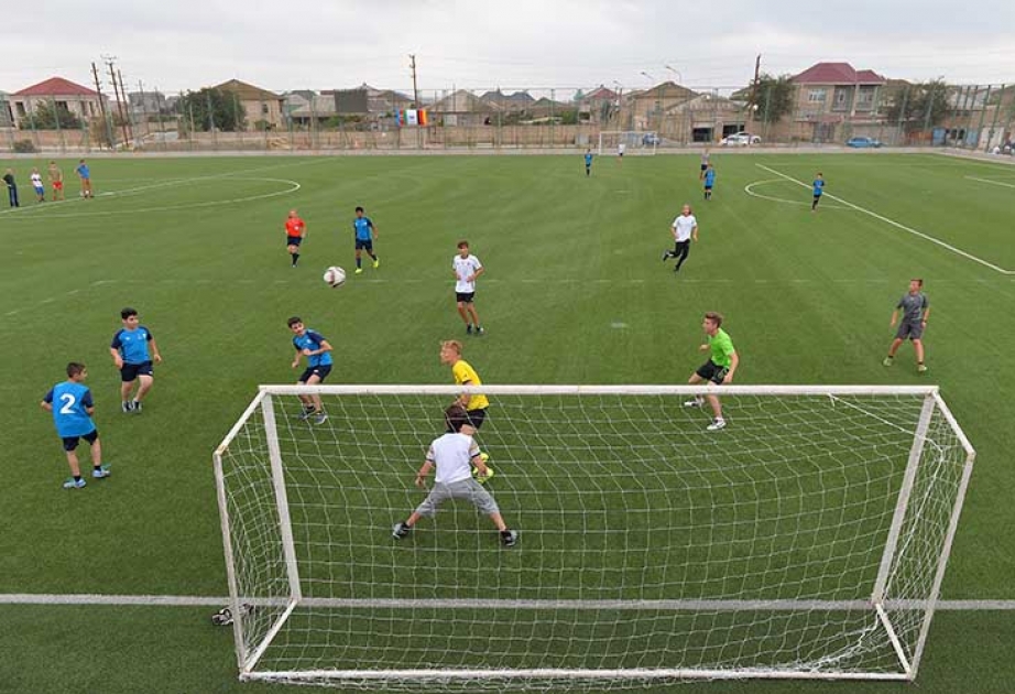 SOCAR və “UniPer”in əməkdaşlarının övladları futbol matçında qarşılaşıblar