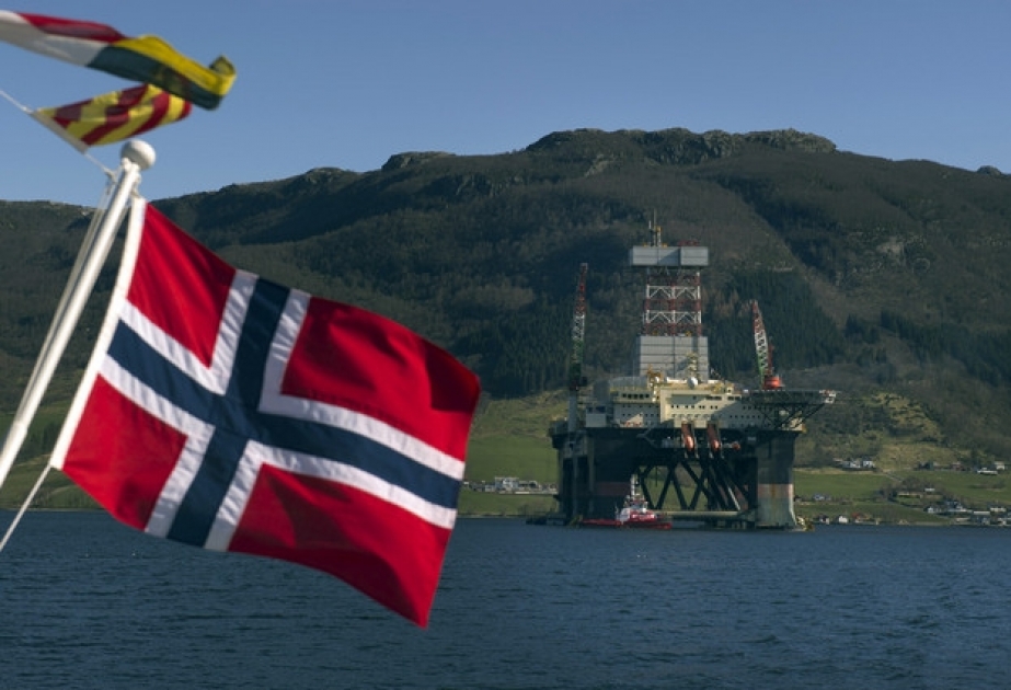Norveç neft hasilatını son 5 ilin maksimum səviyyəsinə çatdırıb