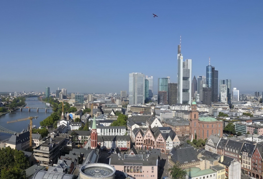 Almaniyanı kəşf edirik: Frankfurt-Mayn - göydələnlər və yarmarkalar diyarı VİDEO