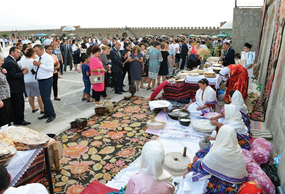 Brotfestival in Nachitschewan