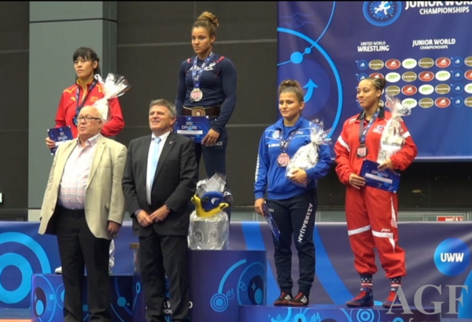 Güləşçimiz Elis Manolova dünya çempionatının bürünc medalına sahib olub